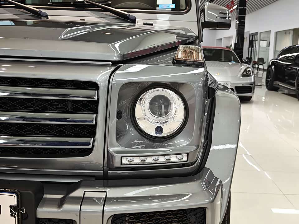 Mercedes-Benz G-class