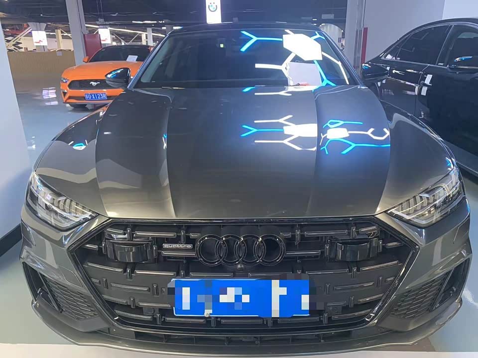 Audi A7L