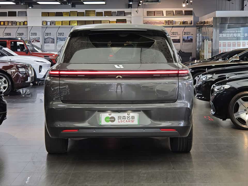 Li Auto Ideal L8