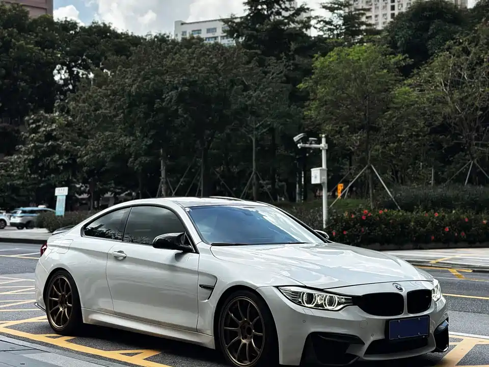 BMW M4