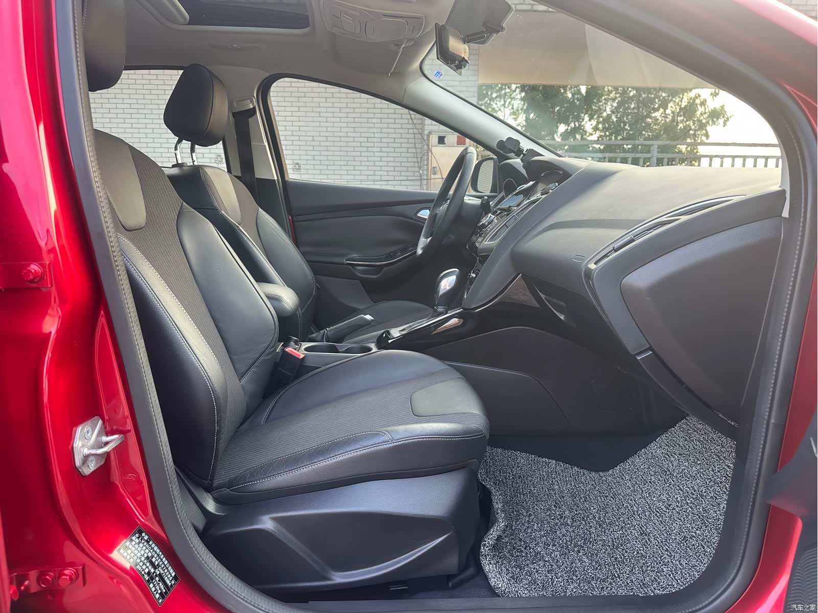 Ford Focus, 2014 13