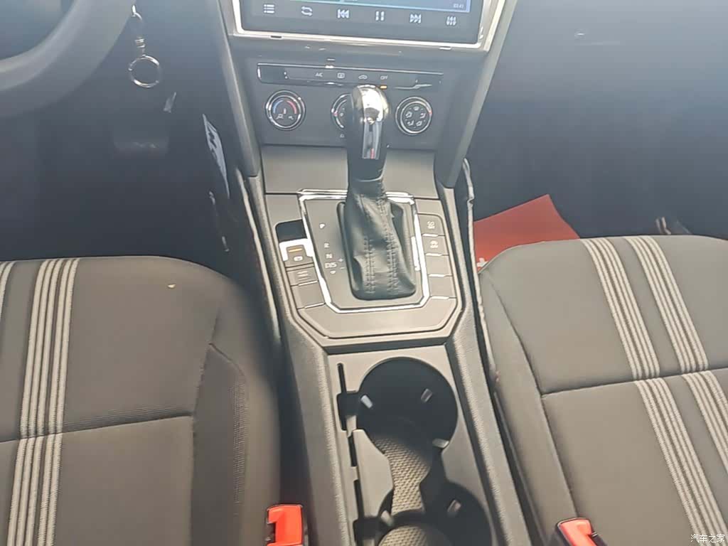 Volkswagen Lamando, 2018 14