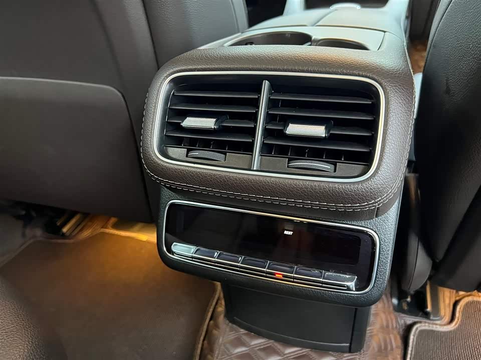 Mercedes-Benz GLS Mercedes-Benz GLS