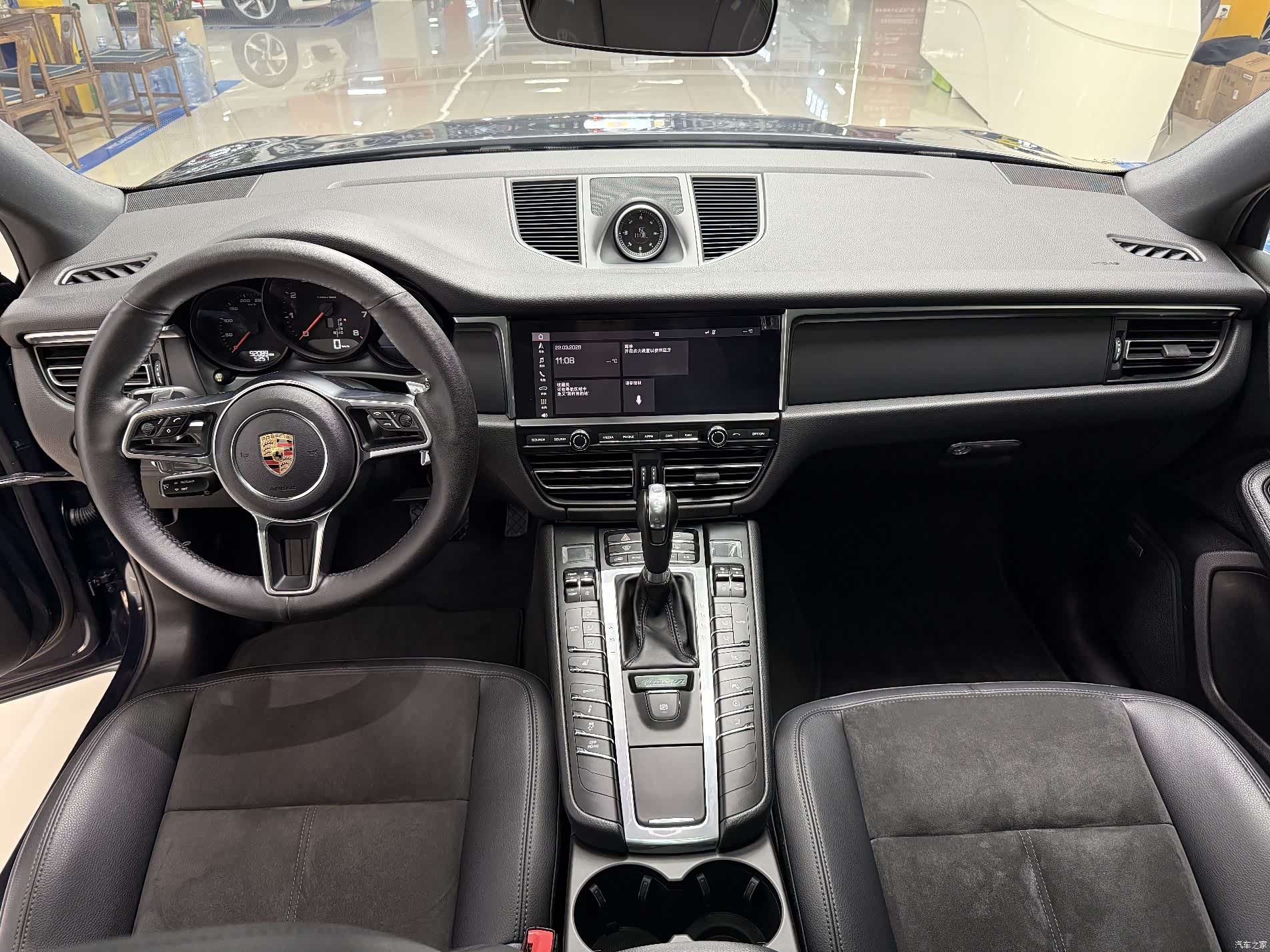 Porsche Macan, 2019 все фото