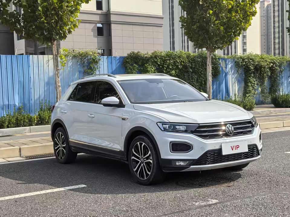 Volkswagen T-ROC exploring Songs