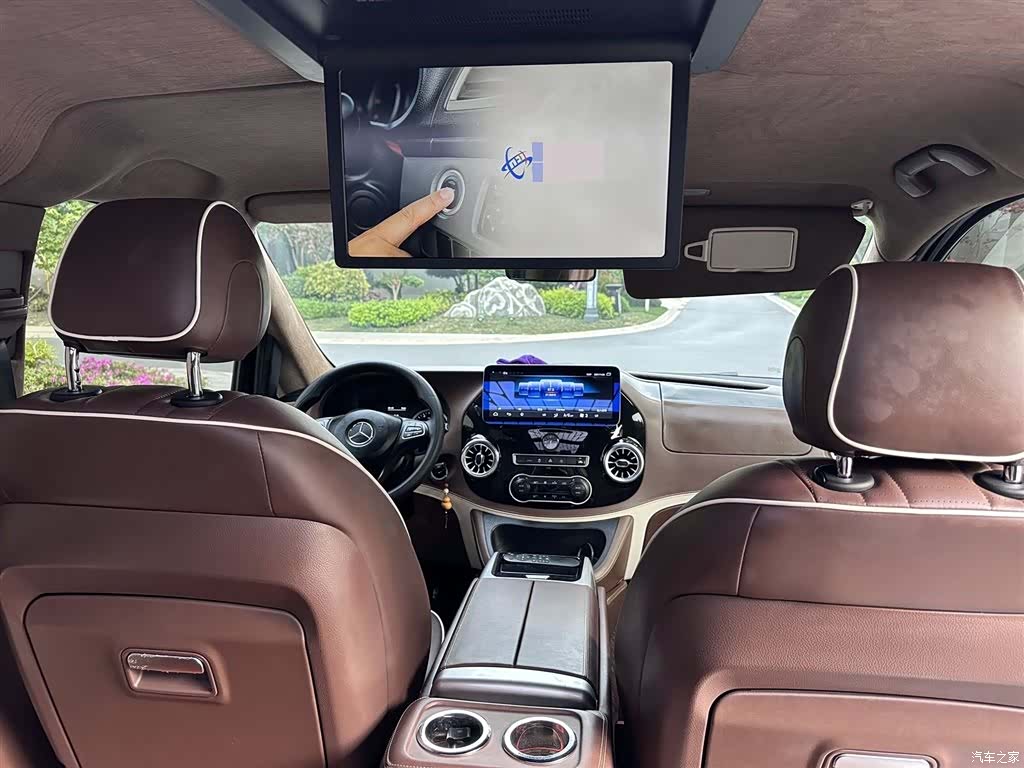Mercedes-Benz 9, 2021 6