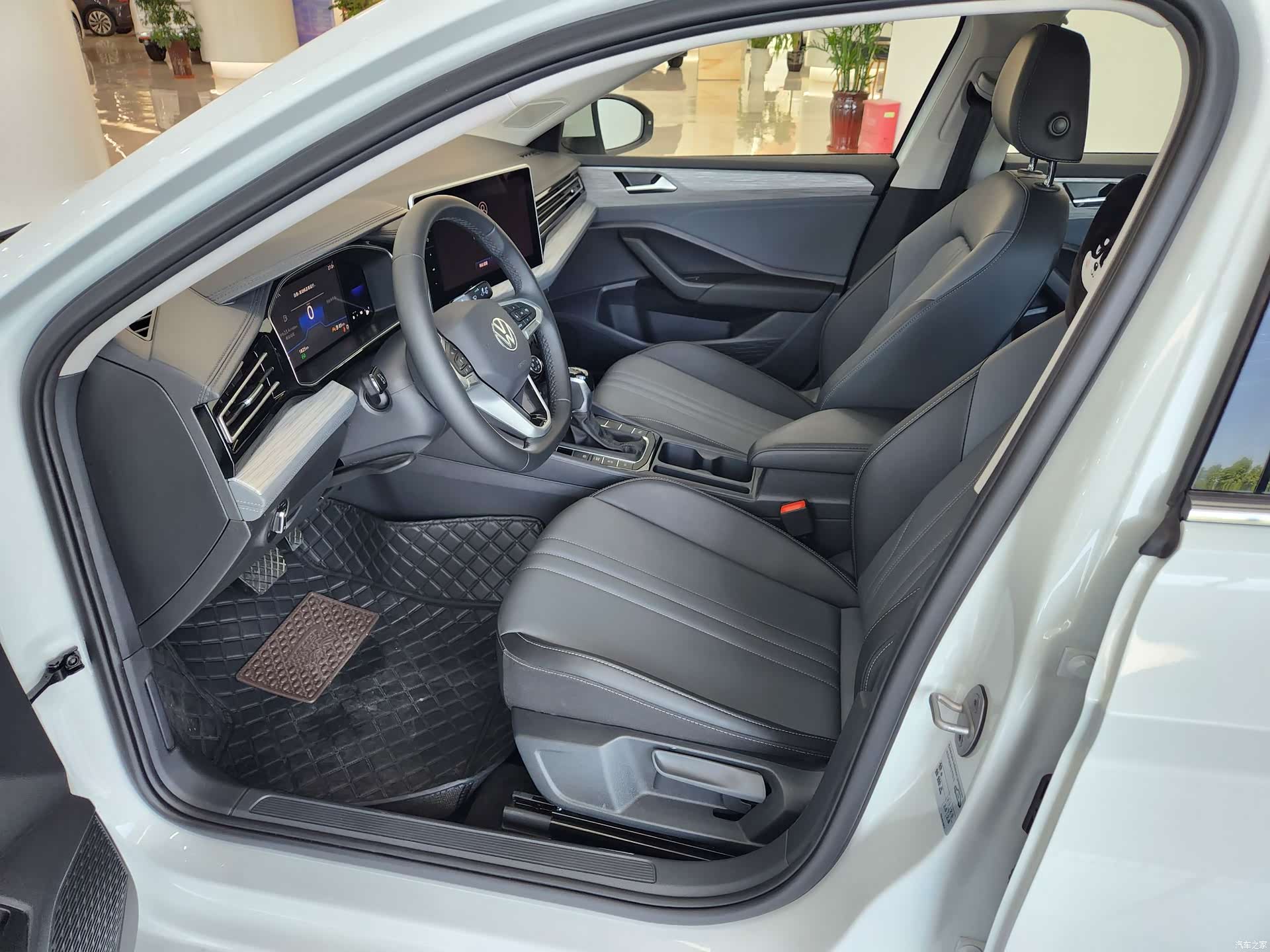 Volkswagen Sagitar, 2026 2