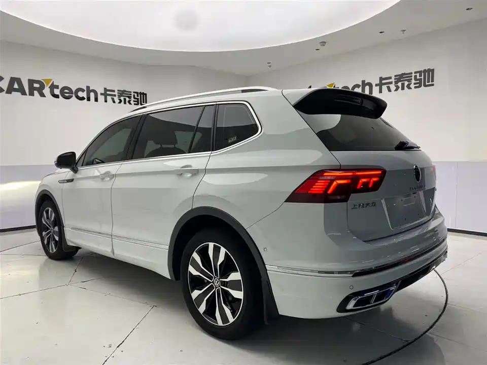 Volkswagen Tiguan L