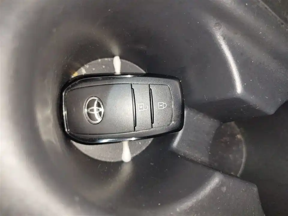 Toyota Corolla Sharp amplifier