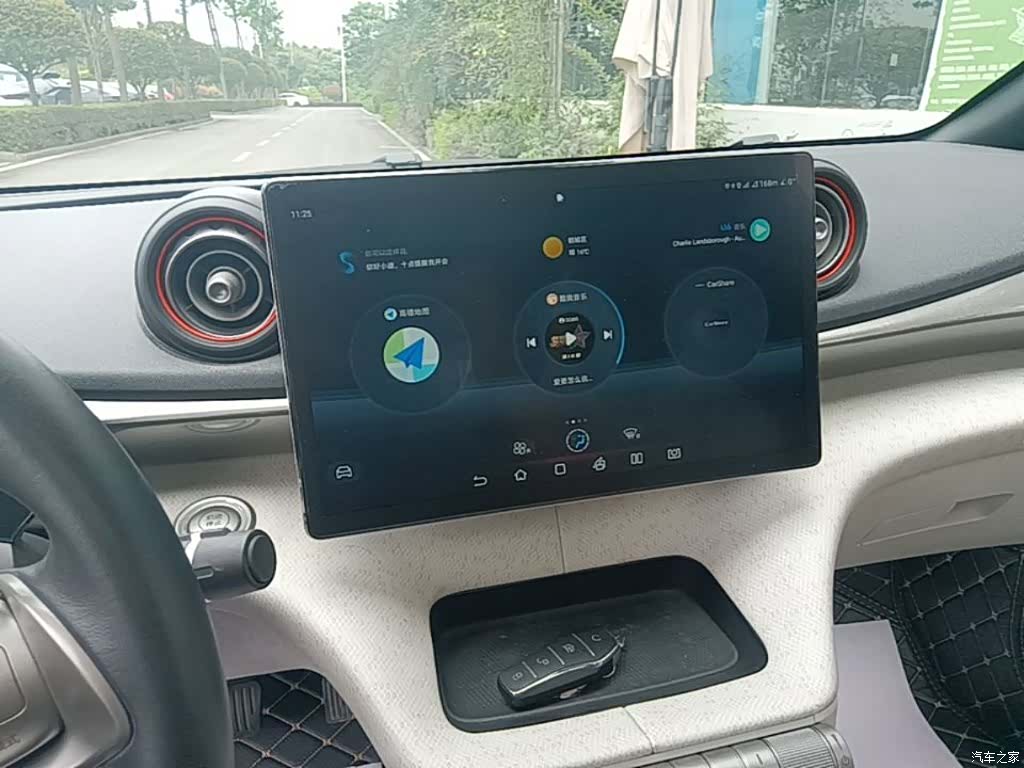 BYD Dolphin, 2022 13