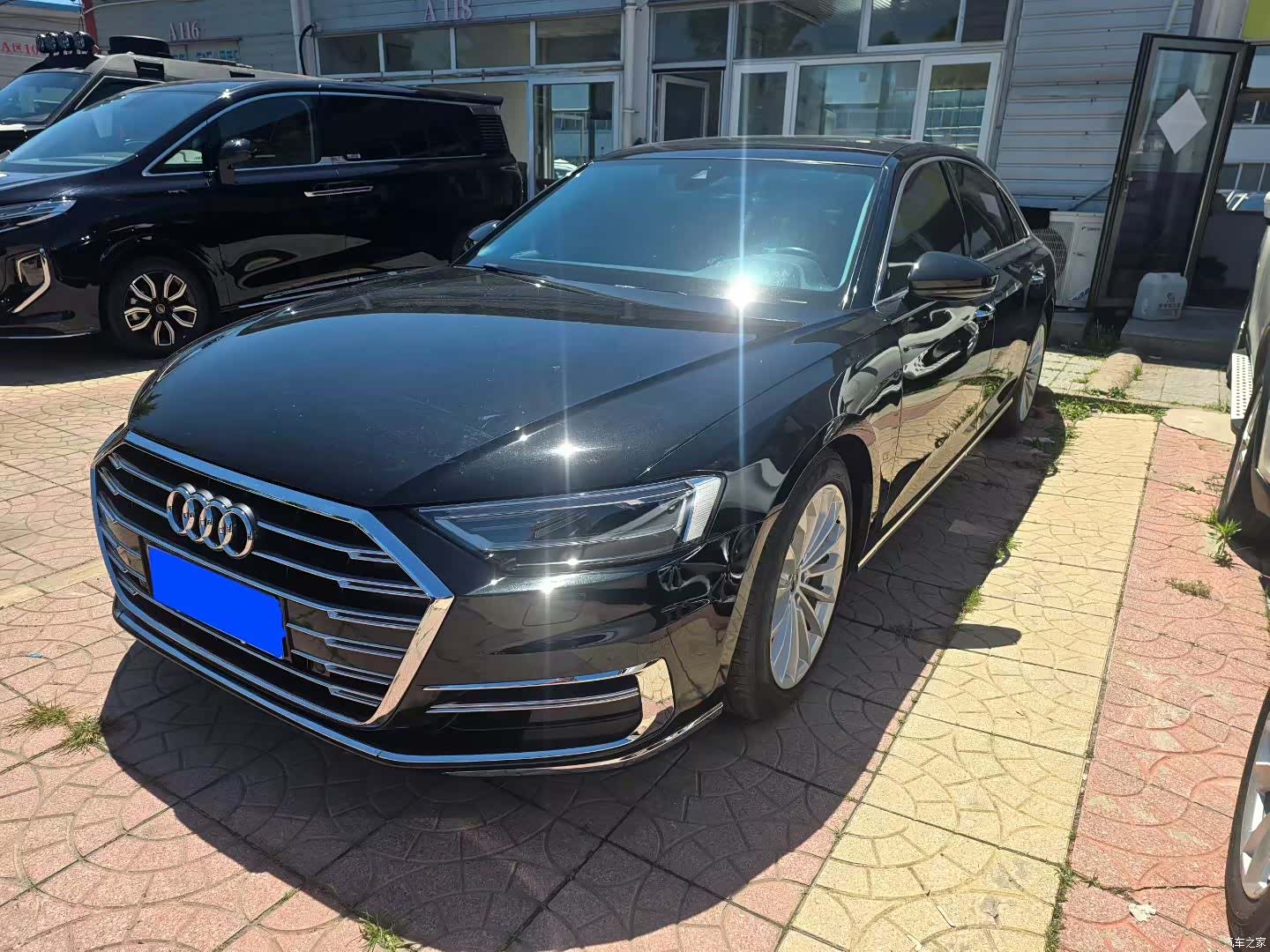 Audi A8L, 2022 1