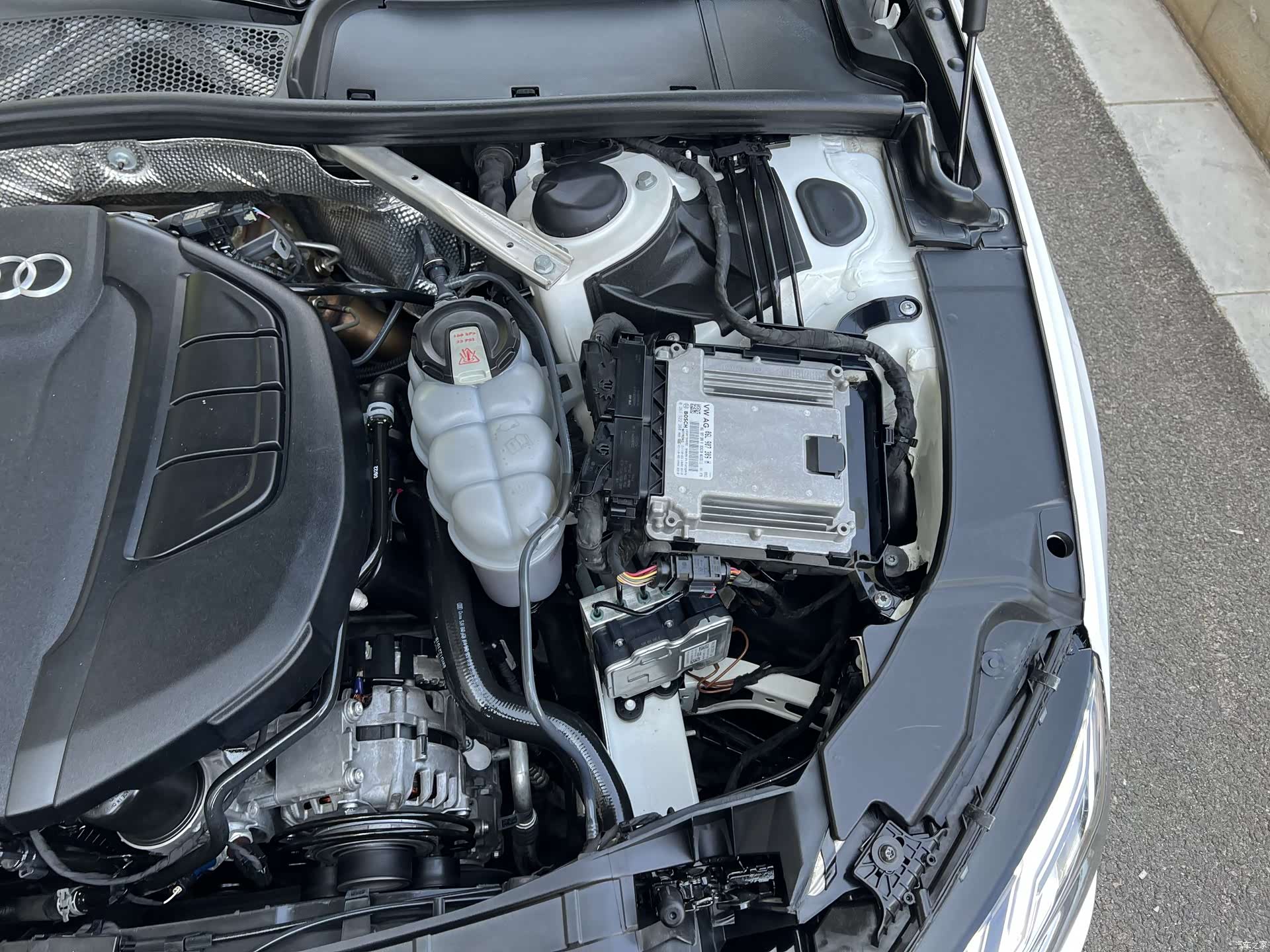 Audi A4L, 2022 32