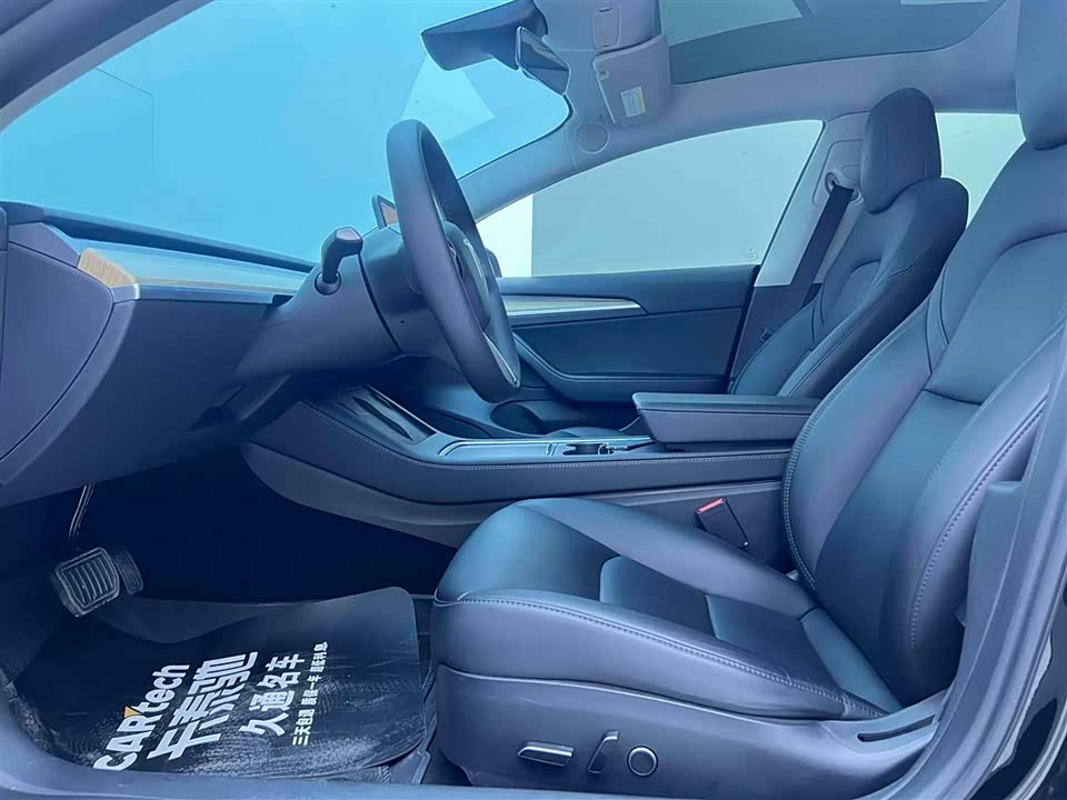 Tesla Model 3 Tesla Model 3