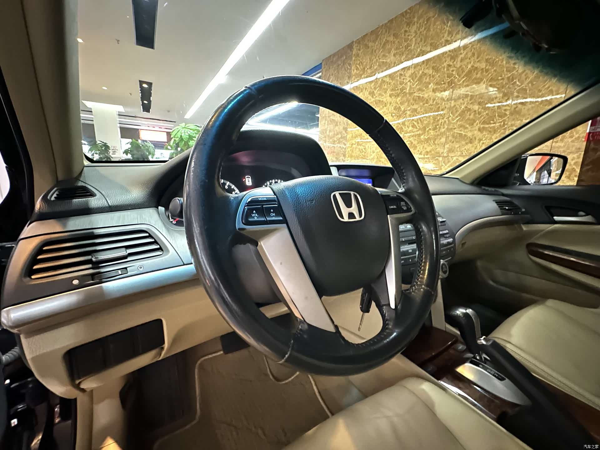Honda Accord, 2011 18