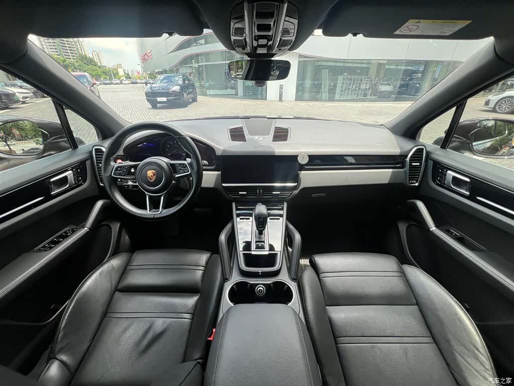 Porsche Cayenne, 2018 6