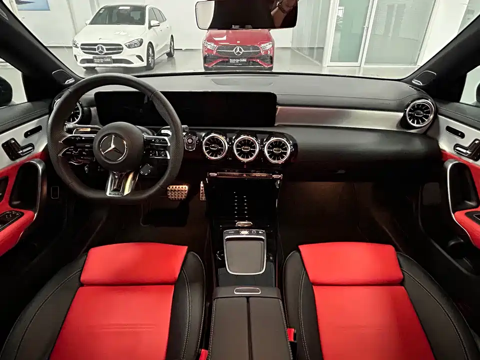 Mercedes-Benz CLA AMG