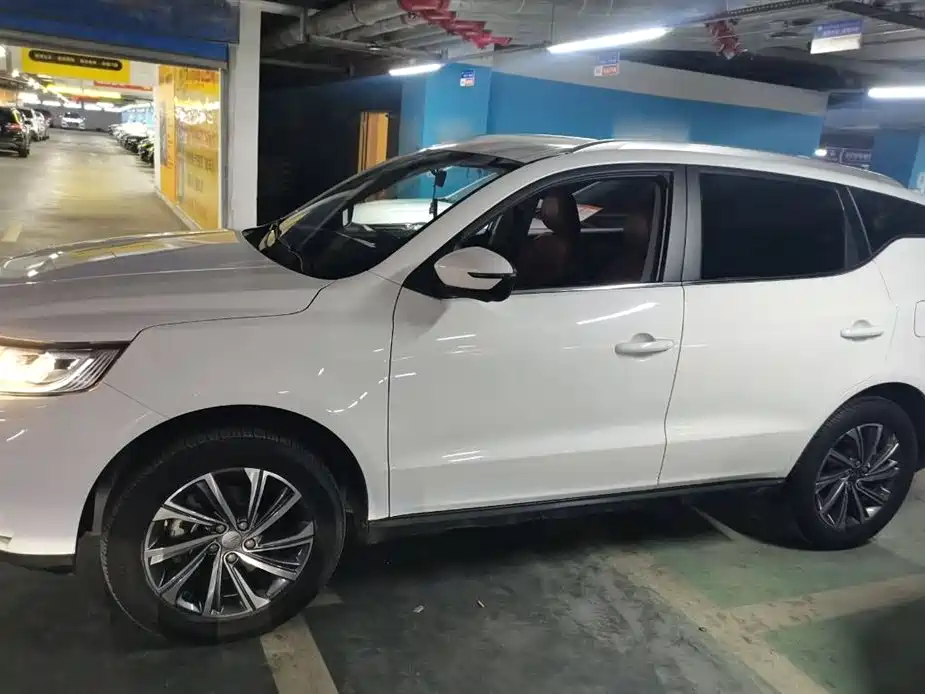 Geely Vision X6