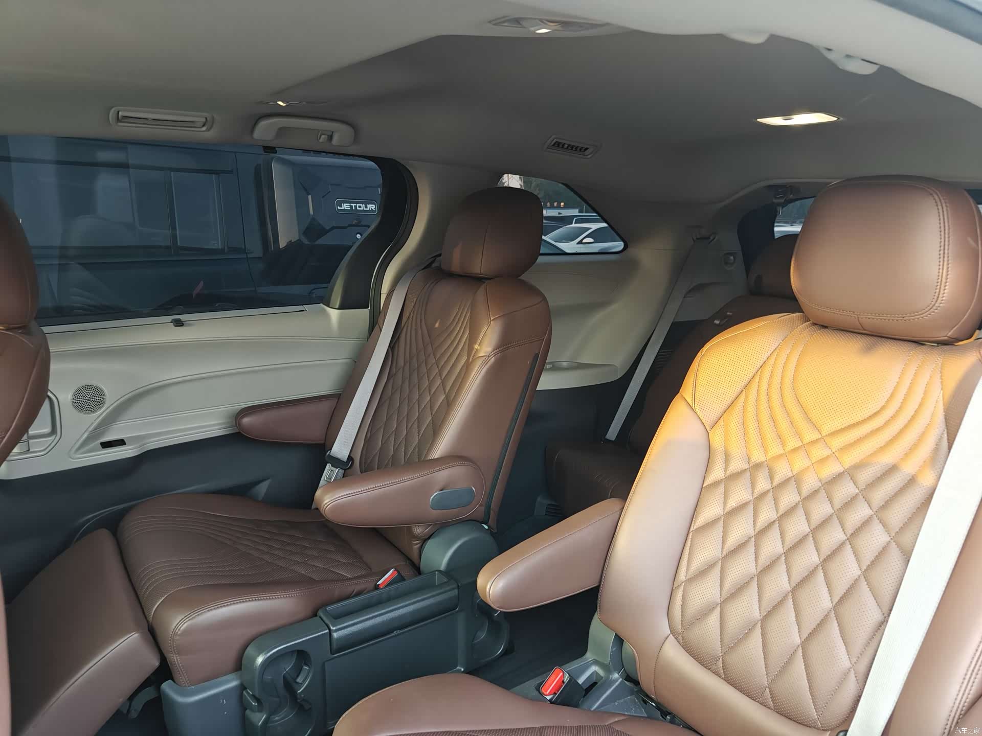 Toyota Sienna, 2023 11
