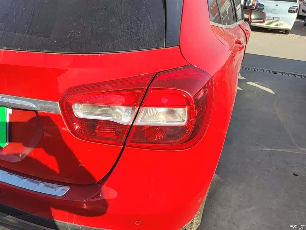 Mercedes-Benz GLA, 2016 8