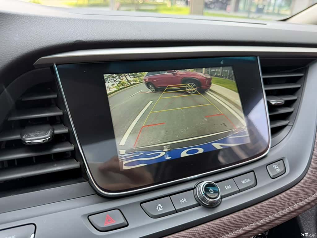 Buick GL6, 2017 25