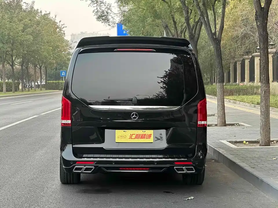 Mercedes-Benz V-class