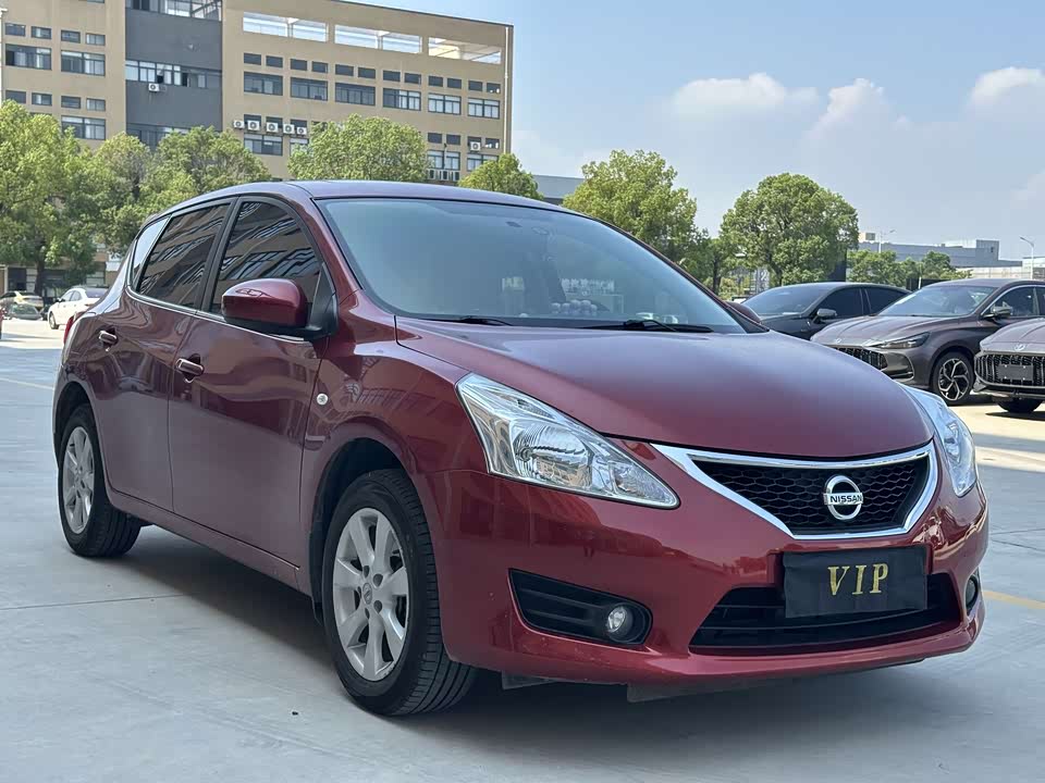 Nissan TIIDA