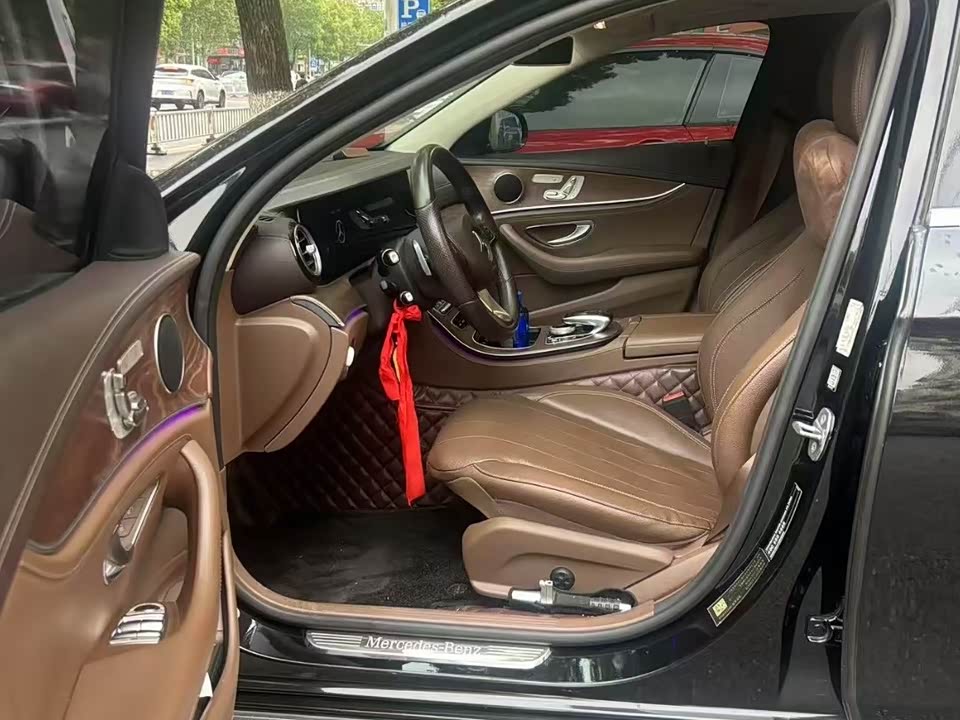 Mercedes-Benz E-class Mercedes-Benz E-class