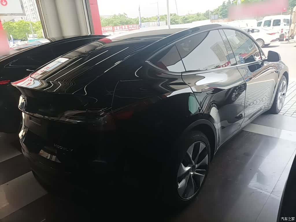 Tesla Model Y, 2022 7