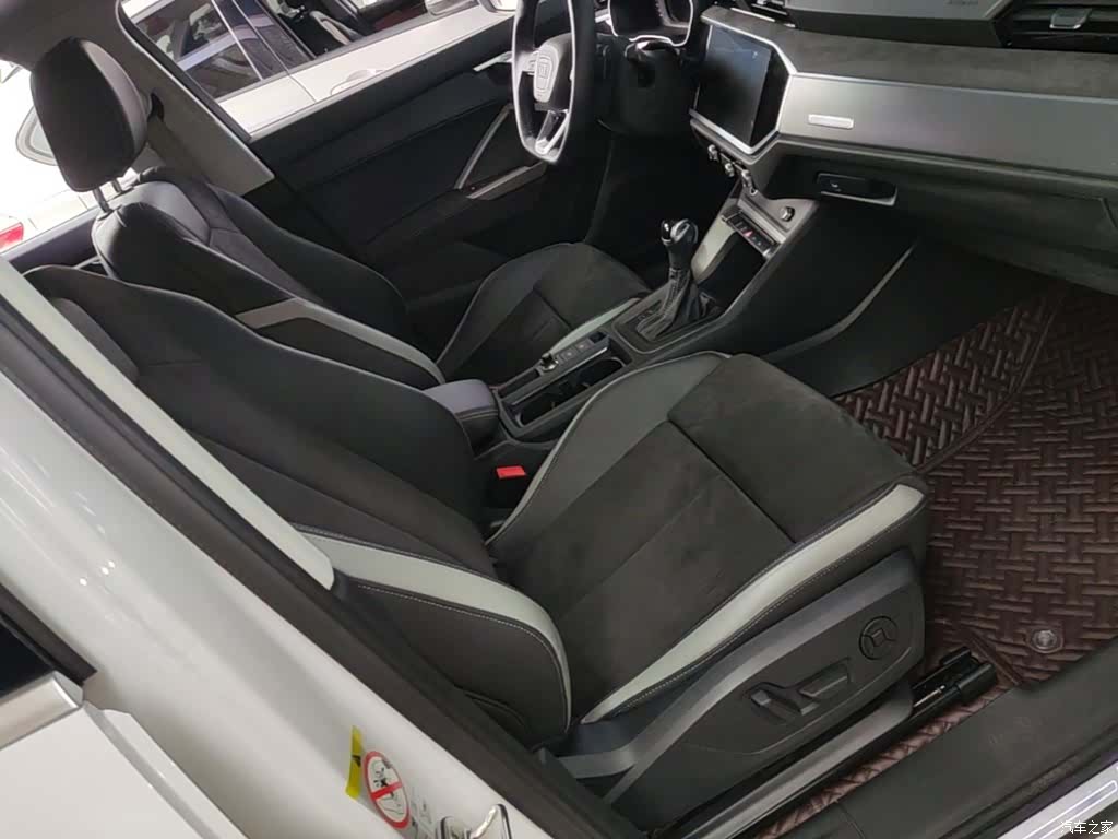 Audi Q3, 2021 25