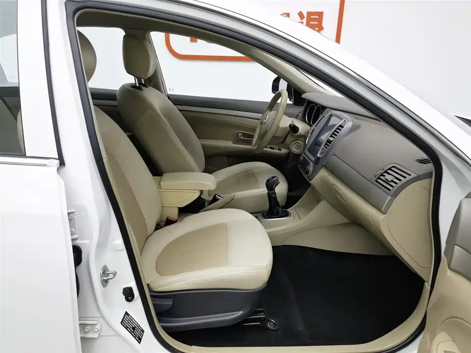 Dongfeng Junfeng E11K