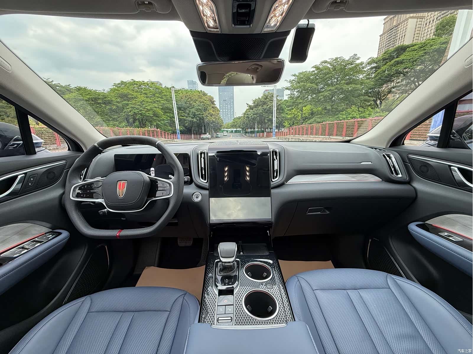 Hongqi HS3, 2023 все фото