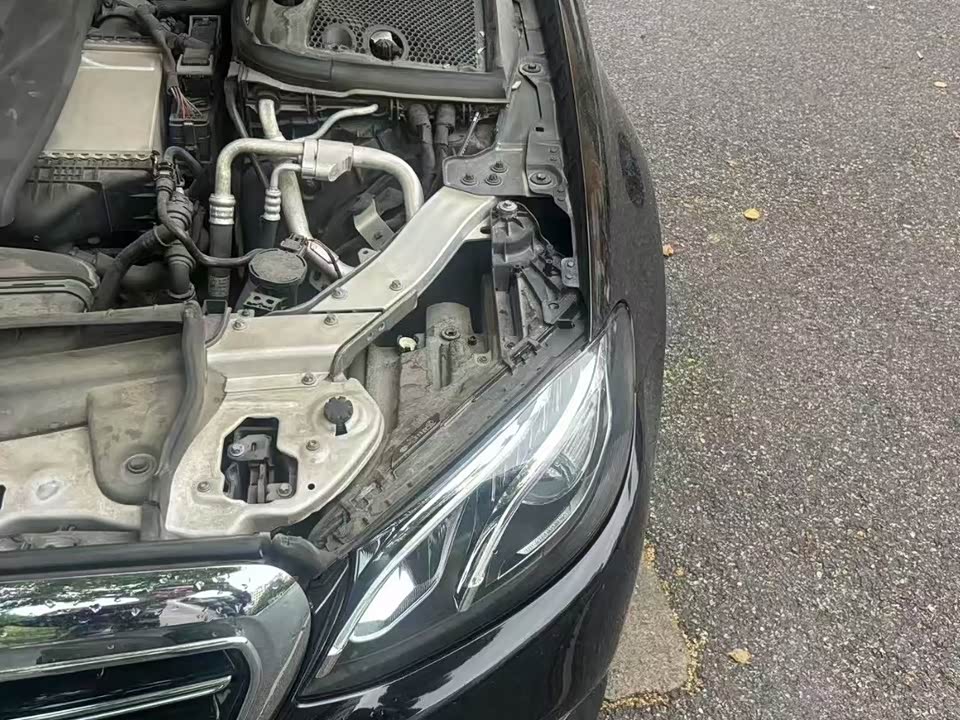 Mercedes-Benz E-class Mercedes-Benz E-class