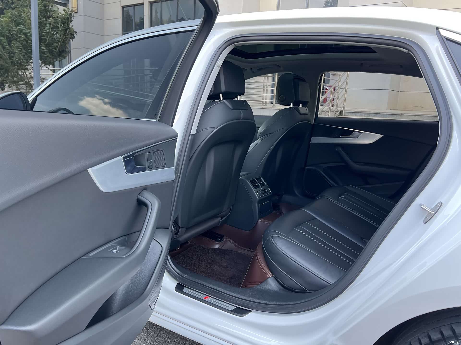 Audi A4L, 2022 21