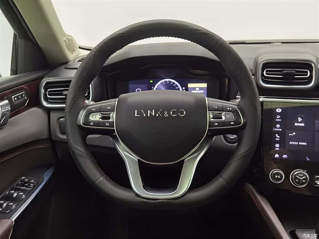 Lynk & Co 01, 2019 11