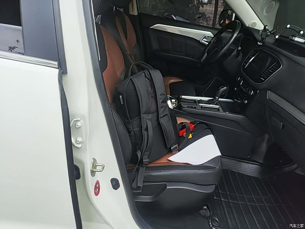 Geely X6, 2017 25