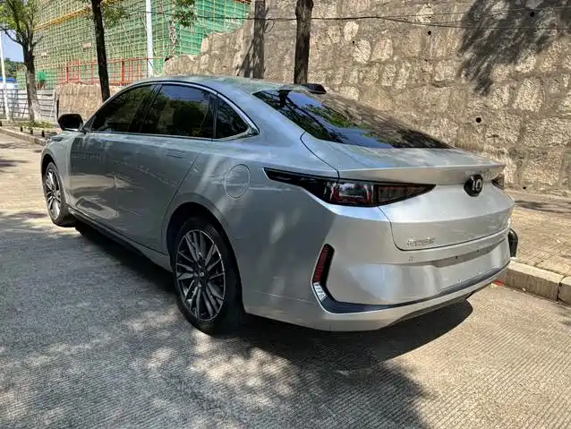 Changan A05