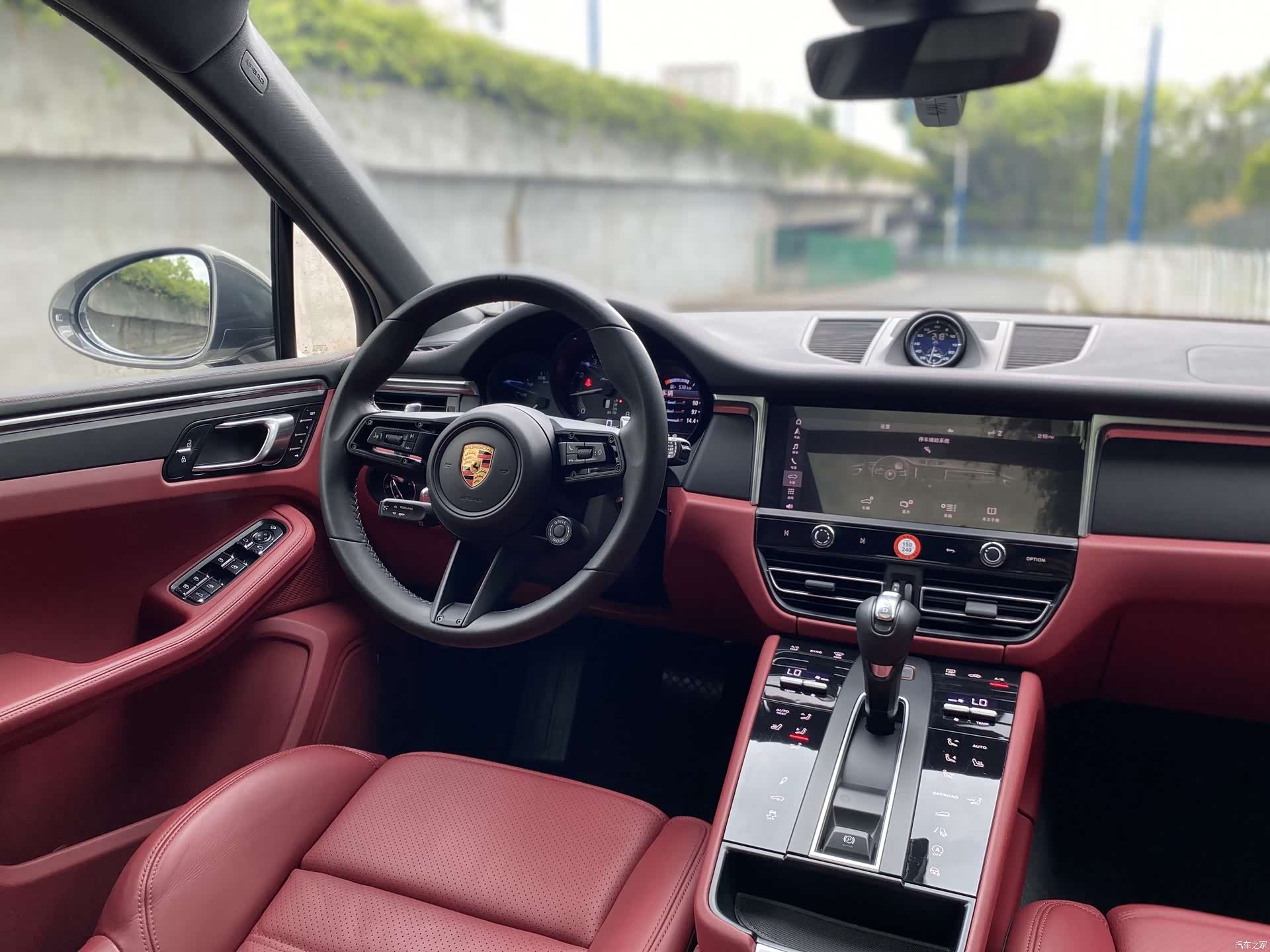 Porsche Macan, 2023 11