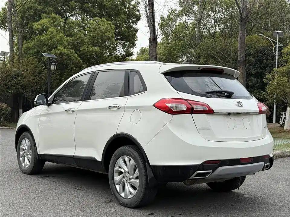 BAIC Shenbao X65
