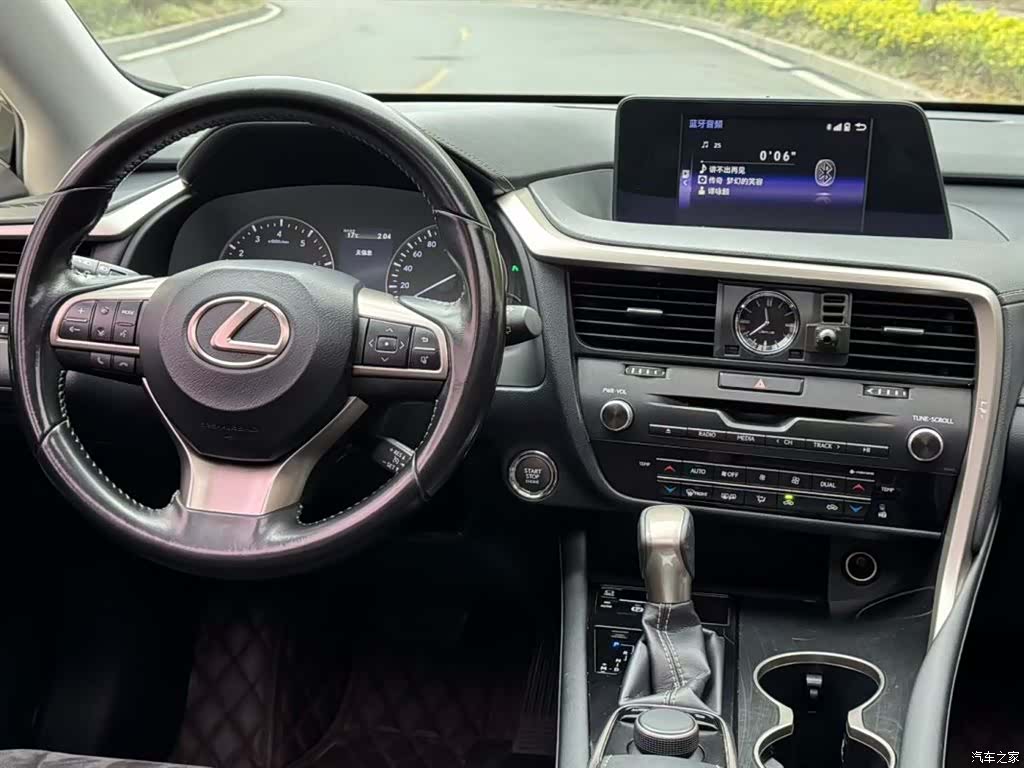 Lexus RX, 2019 8