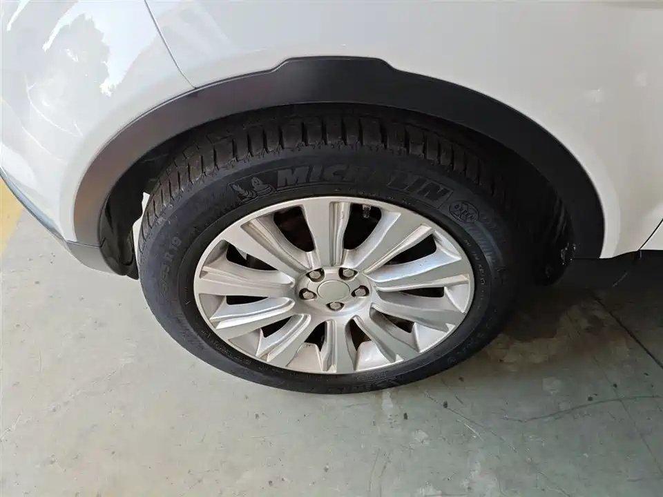 Land Rover Range Rover Aurora