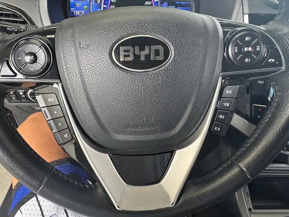 BYD S7
