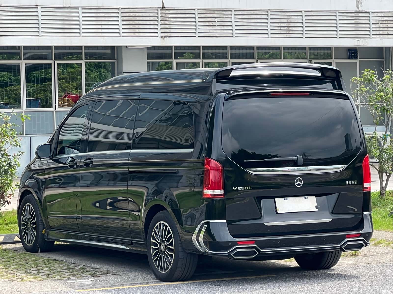 Mercedes-Benz V-Class, 2023 6
