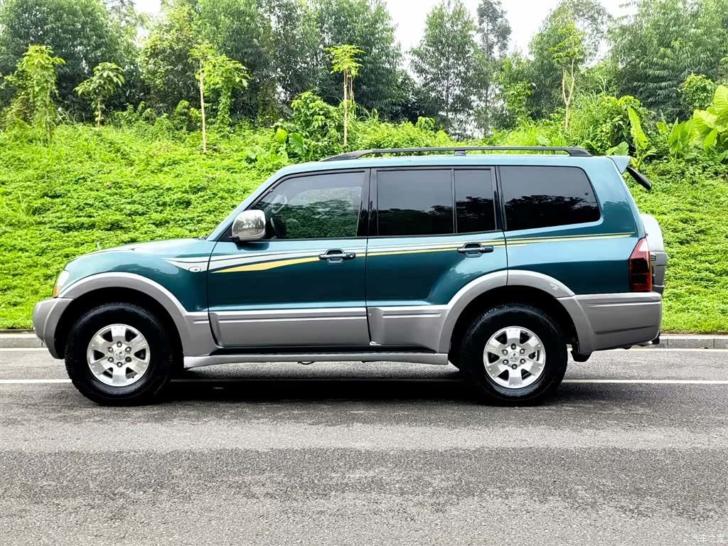 Mitsubishi Pajero, 2004 4