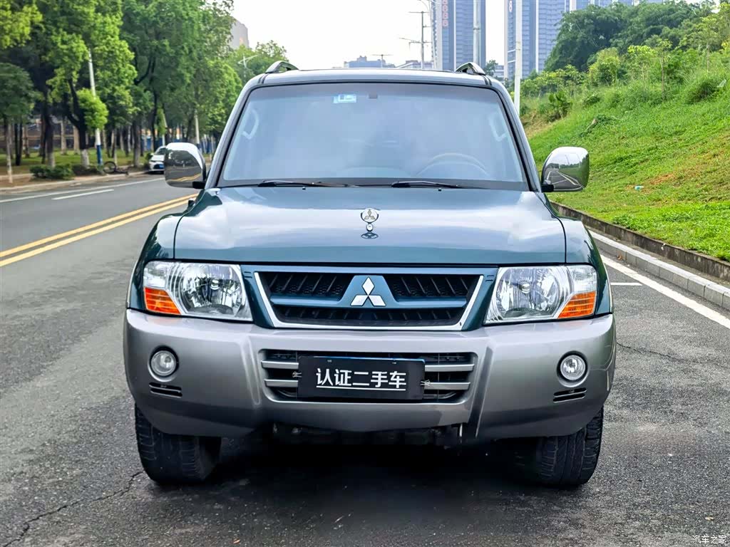 Mitsubishi Pajero, 2004 2