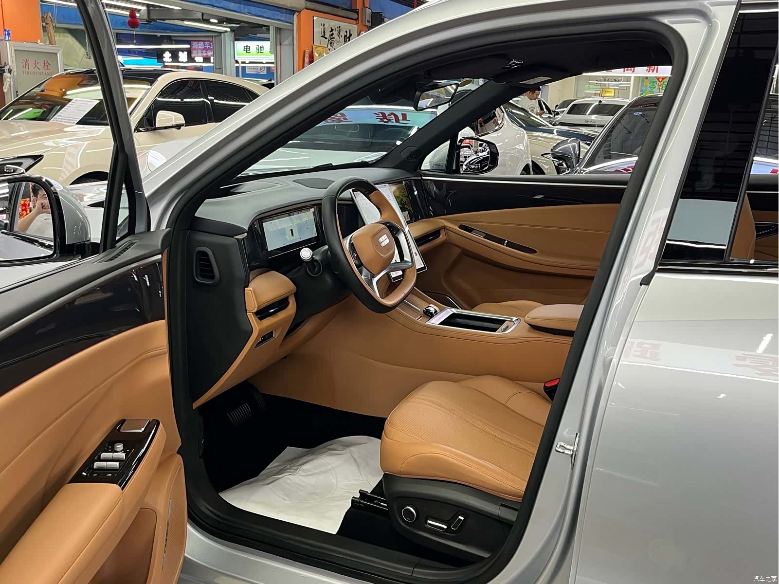 Geely Galaxy L7, 2025 7