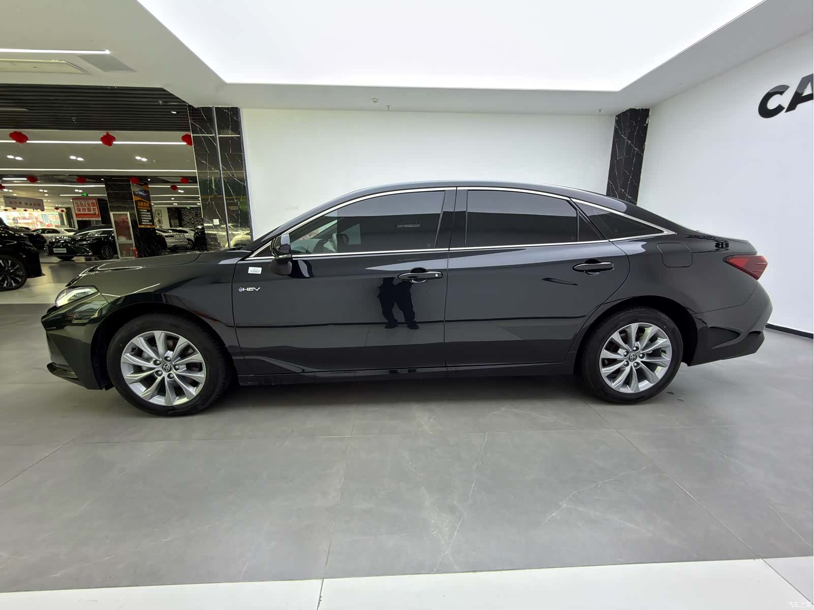Toyota Avalon, 2025 все фото