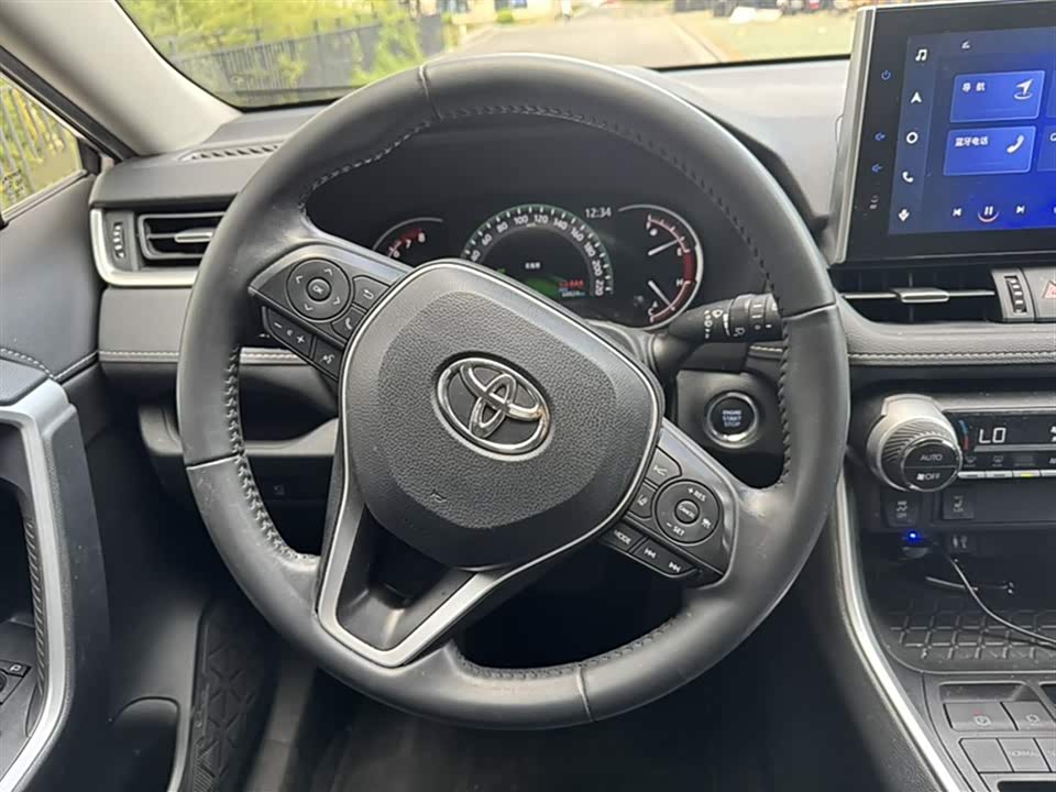 Toyota RAV4 Rongfang