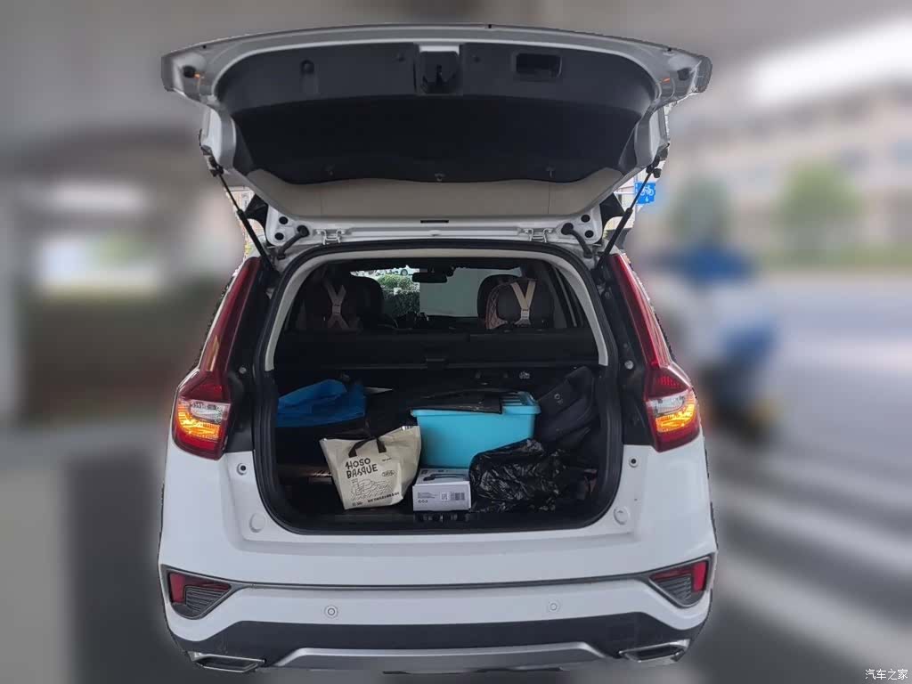 Geely X6, 2019 10