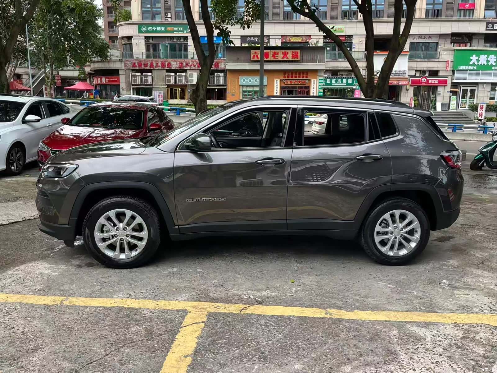 Jeep Compass, 2021 4