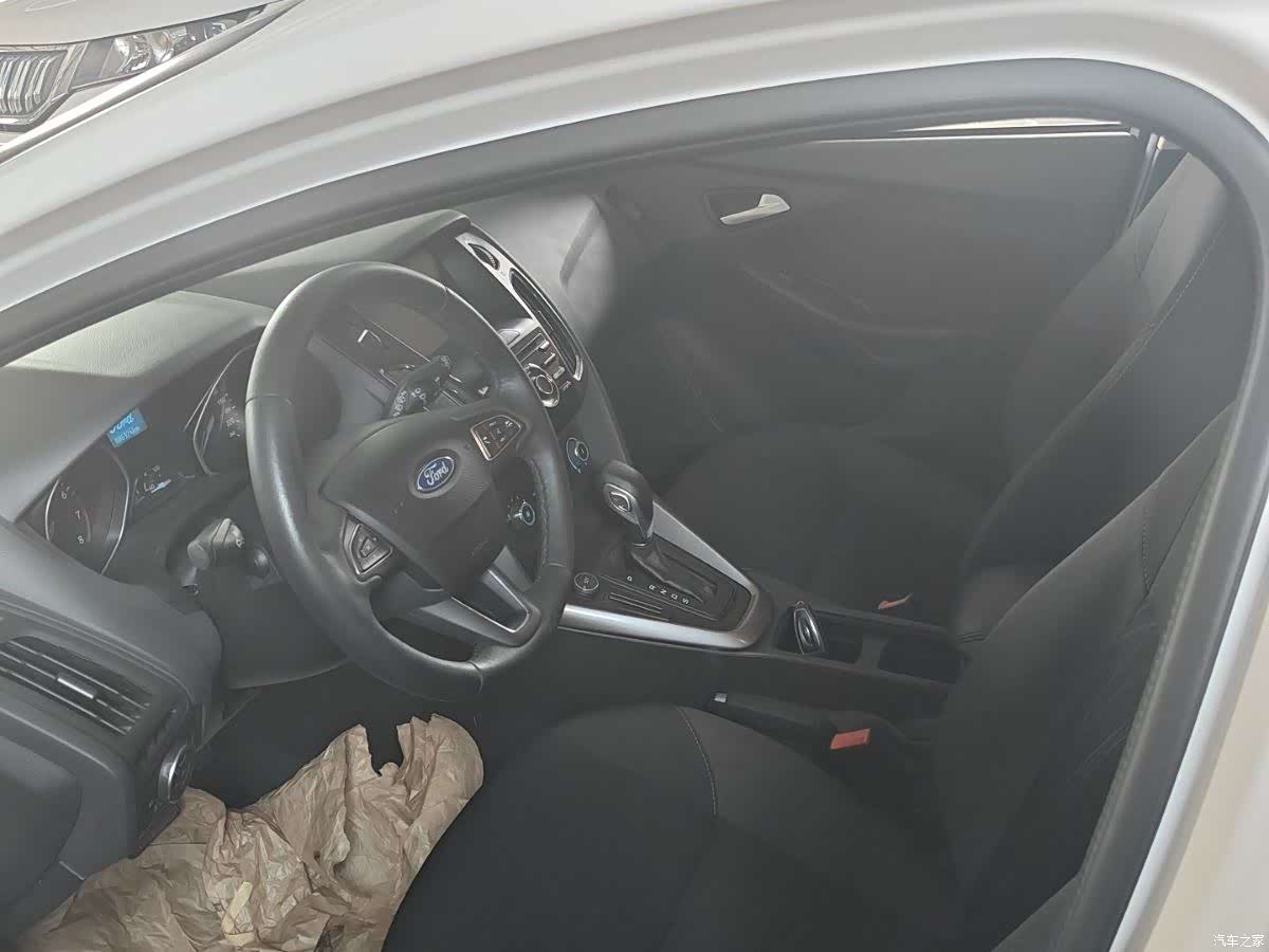 Ford Focus, 2017 9